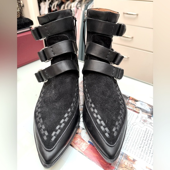 Isabel Marant Shoes - ISABEL MARANT black boots